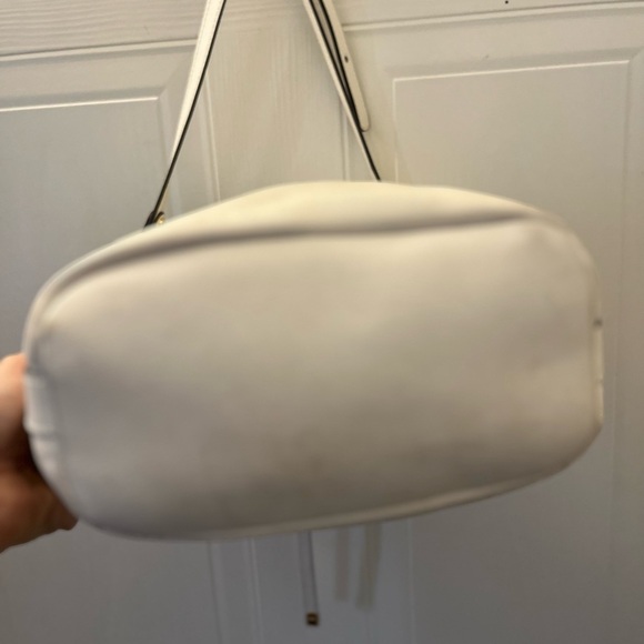 Gianni Chiarini Nur Nero Zip Top crossbody Bag in WHITE - Picture 10 of 16
